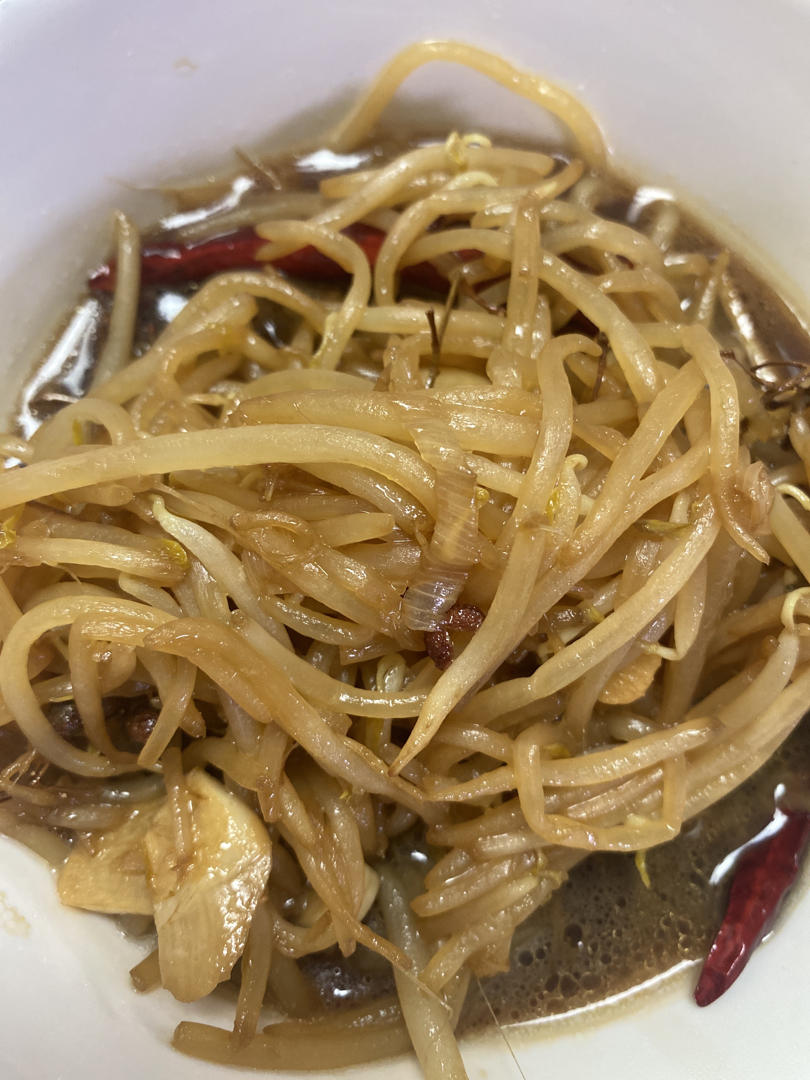 酸辣脆爽的炒豆芽