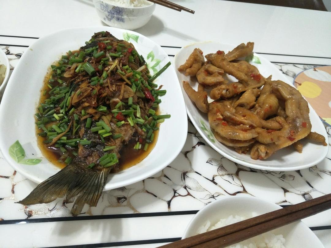 红烧鲫鱼