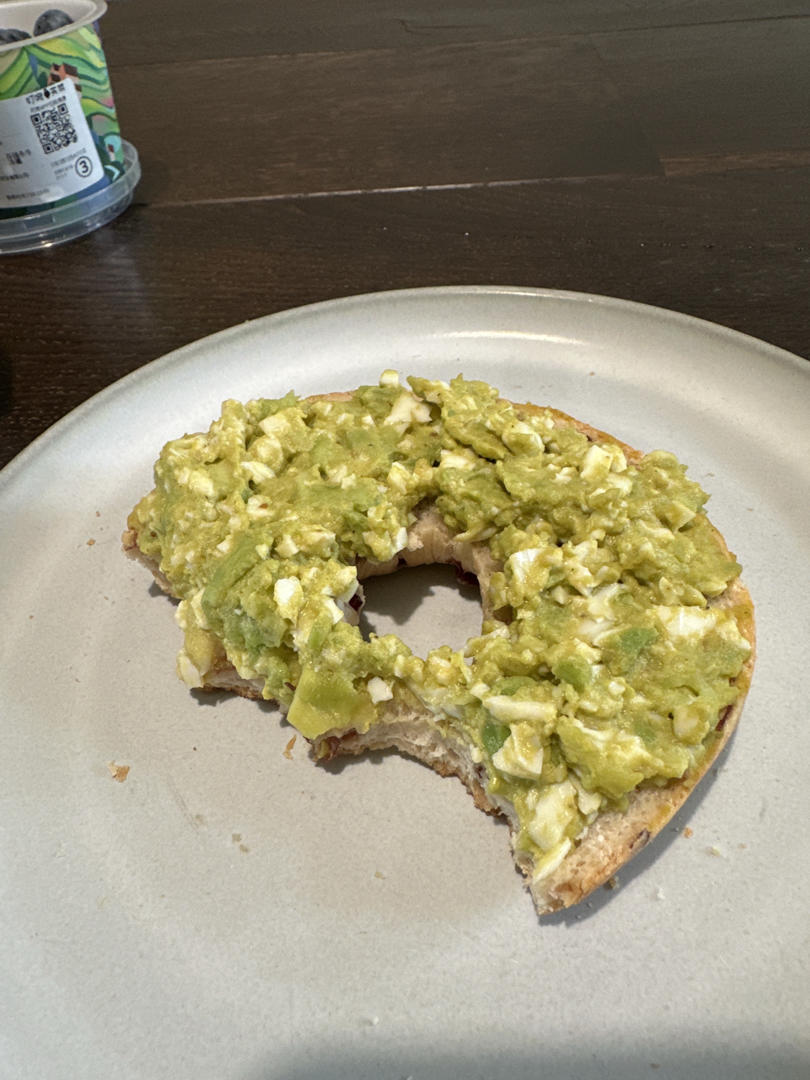 👍超赞❗️牛油果鸡蛋酱.贝果汉堡🍔