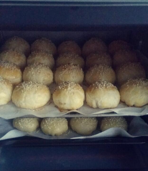 鲜美多汁的——榨菜鲜肉月饼