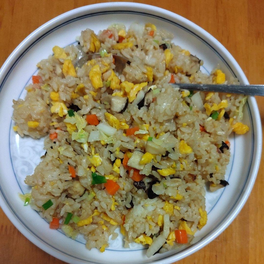 酱油蛋炒饭