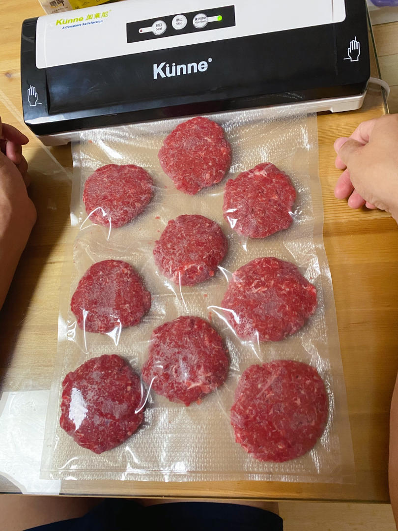 常备餐之好吃多汁的汉堡牛肉饼