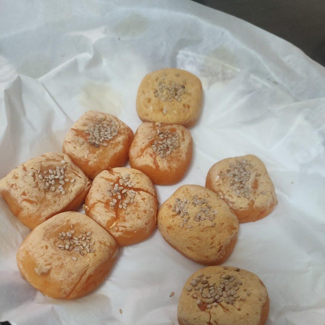 超简单小点心！香甜软糯，宝宝追着吃了好几个~