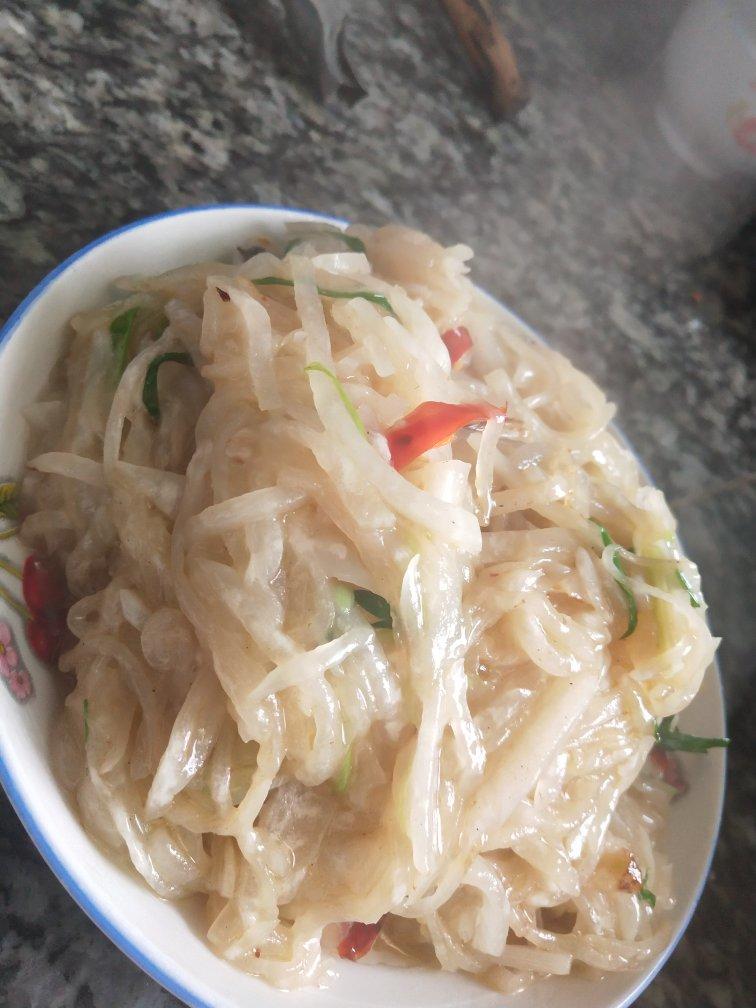 超级下饭的香菜萝卜丝