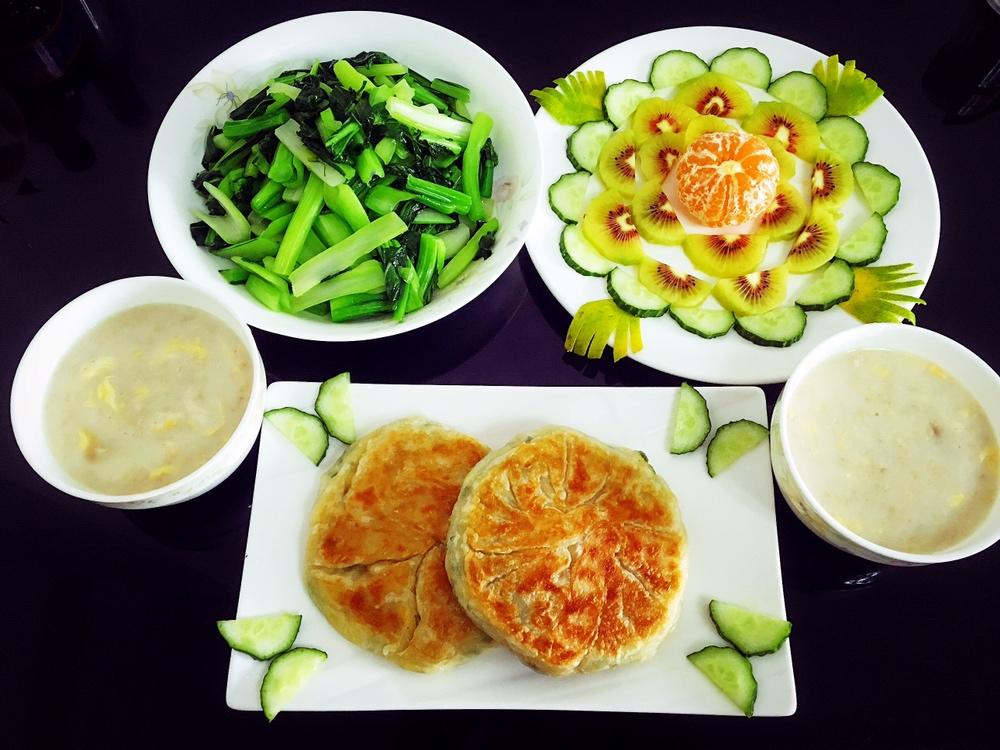 酥脆多汁好吃到爆的手抓饼韭菜盒子