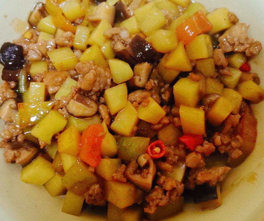 ㊙️香菇土豆肉沫拌饭❗️比外卖还好吃