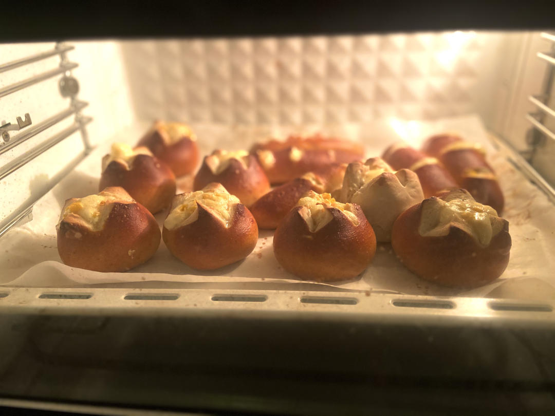 她和她爱的烘焙和她热爱的生活.