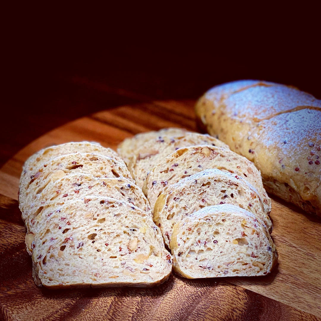 鹏妈在奔跑做的藜麦面包