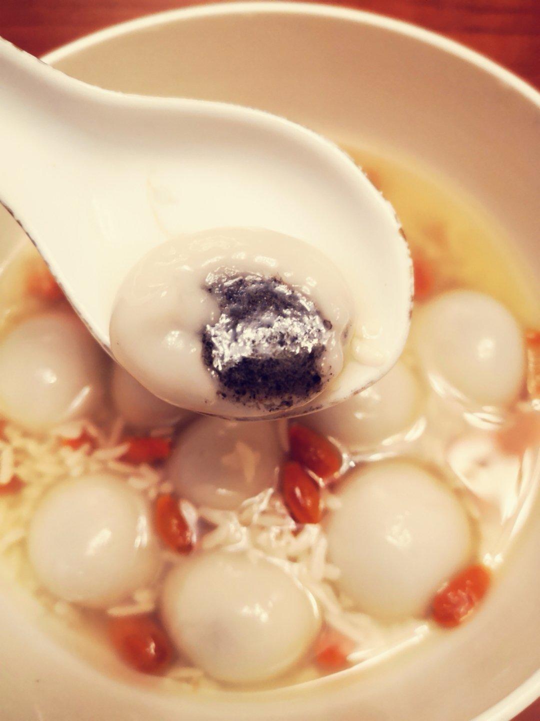 手机用户4953_trwo做的黑芝麻汤圆