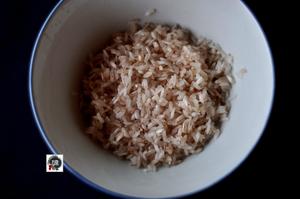 红米稻核桃红枣粥的做法 步骤3