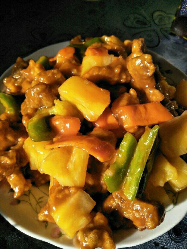 菠萝咕噜肉