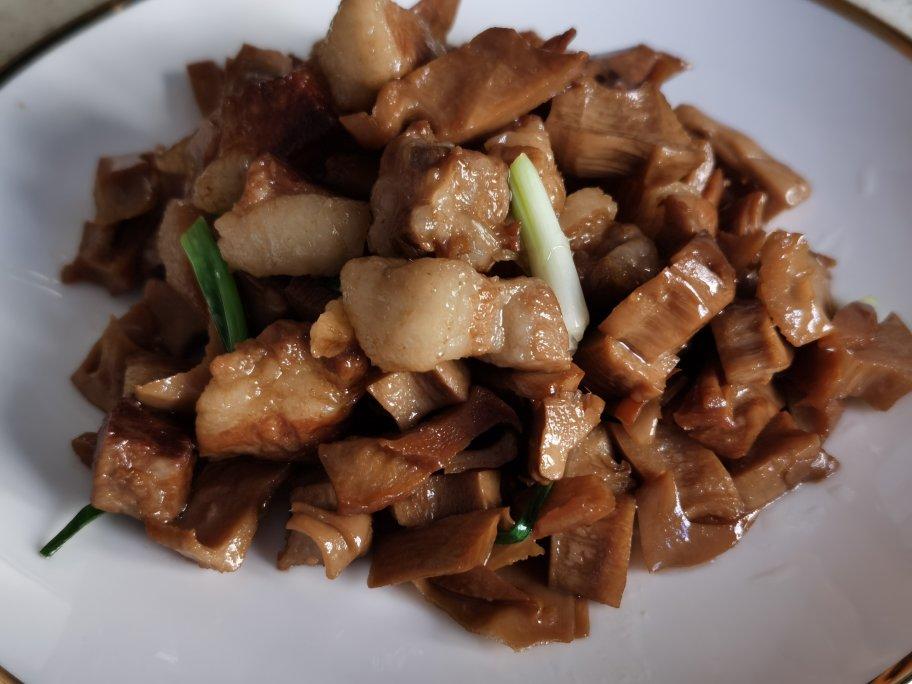 红烧肉焖笋干