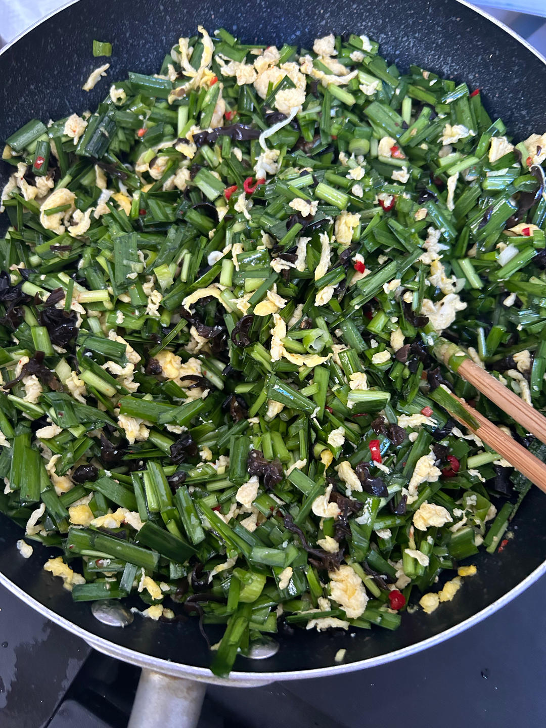 薄皮馅饼的制作方法（鸡蛋菠菜、鸡蛋韭菜馅儿饼）