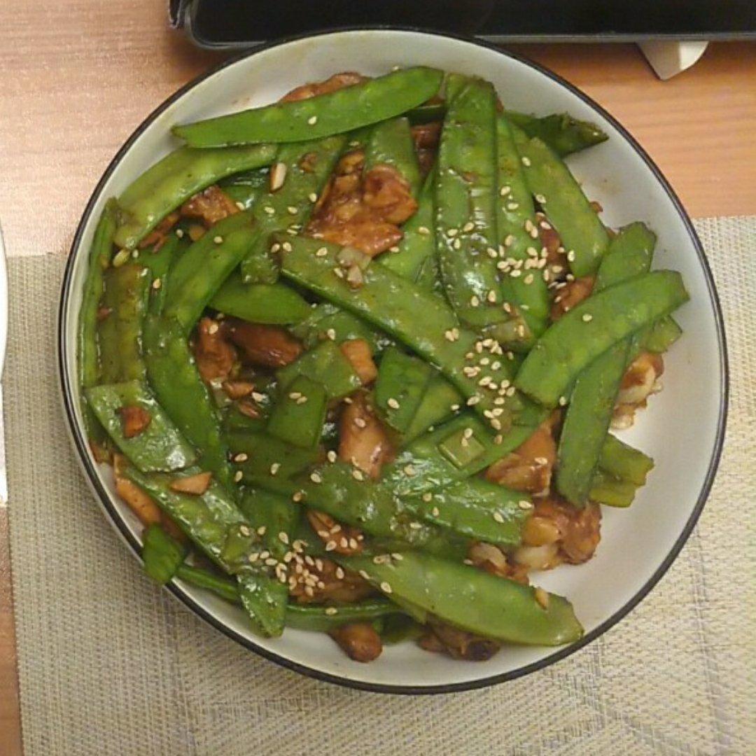 荷兰豆炒肉-秒光三碗饭