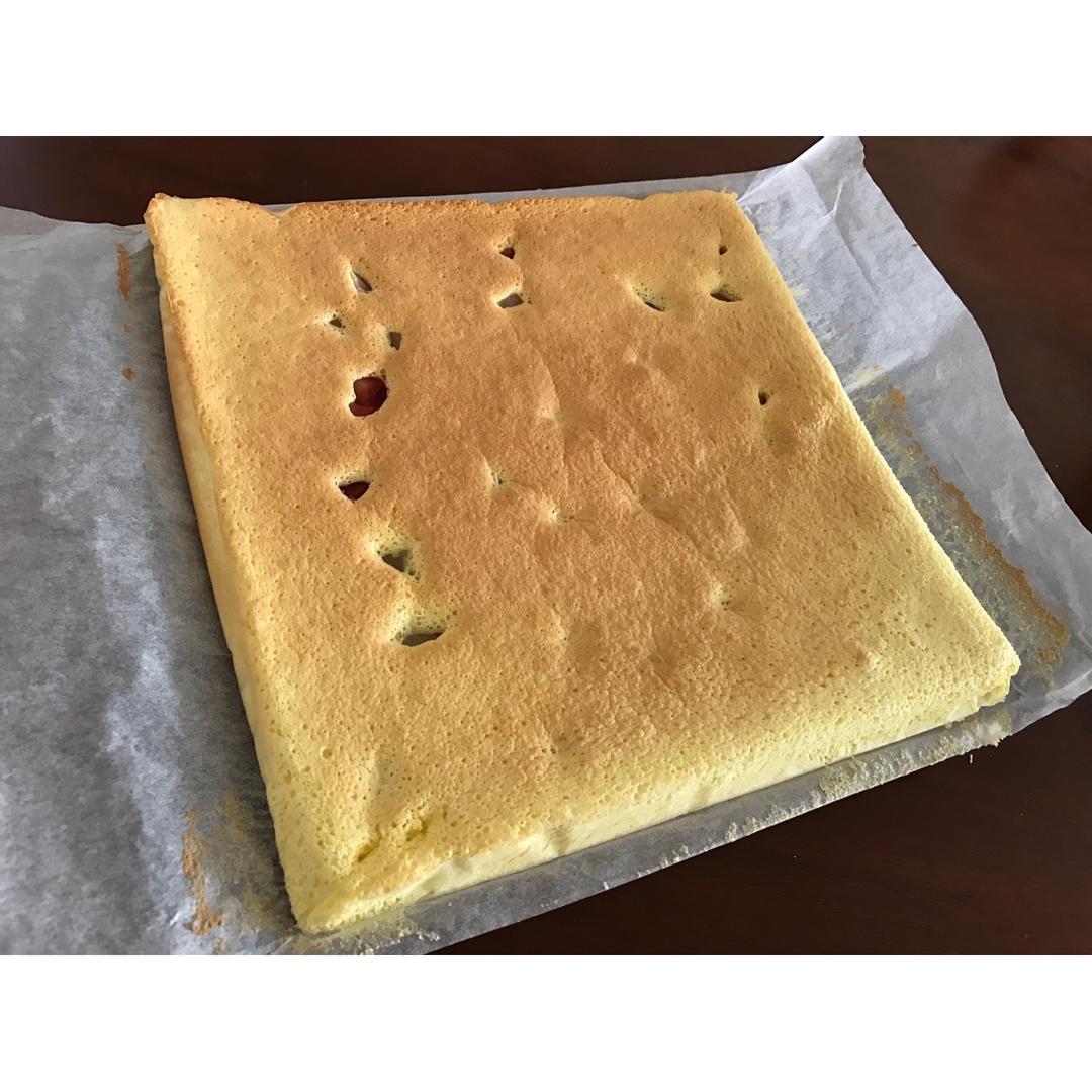草莓蛋糕卷