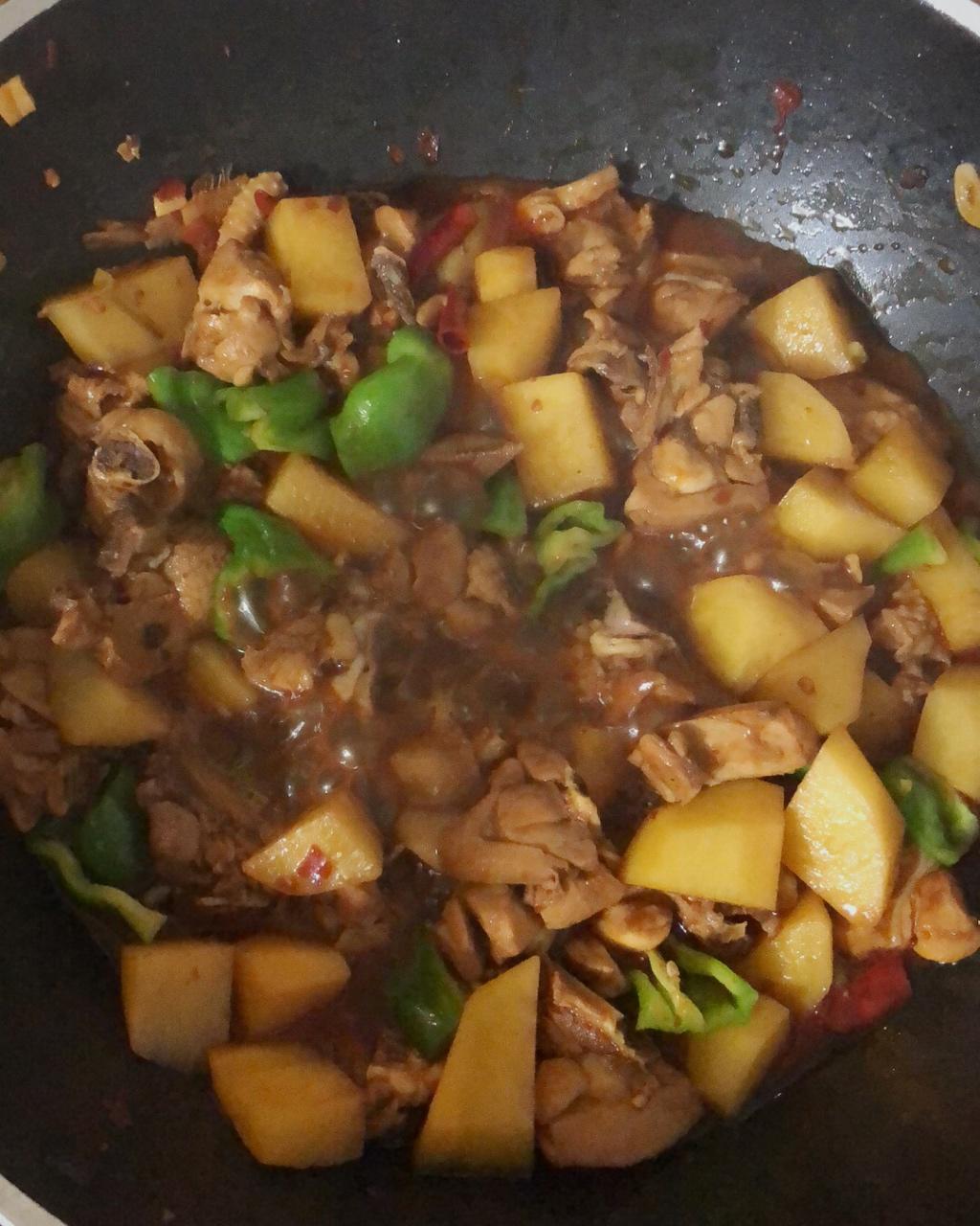 土豆烧鸡（非常下饭哦~）