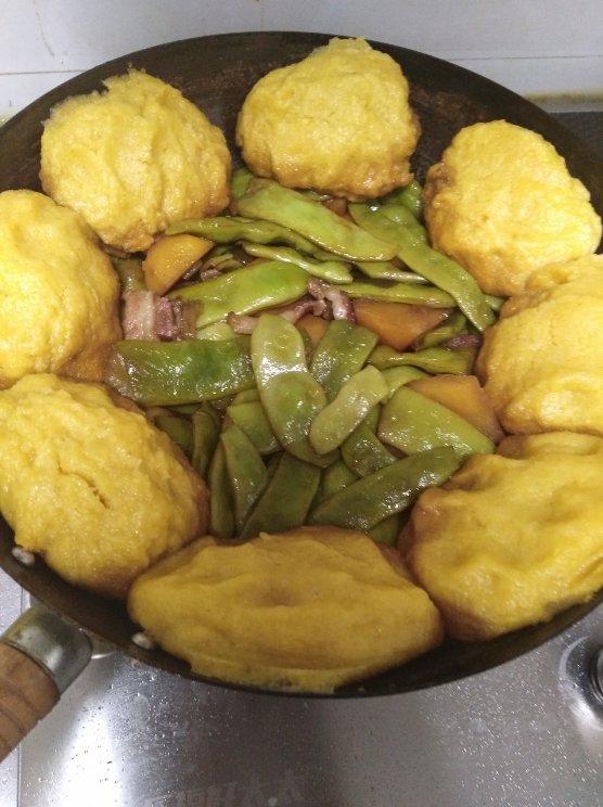 农家乐中的锅贴饼子（玉米饼子 大饼子）