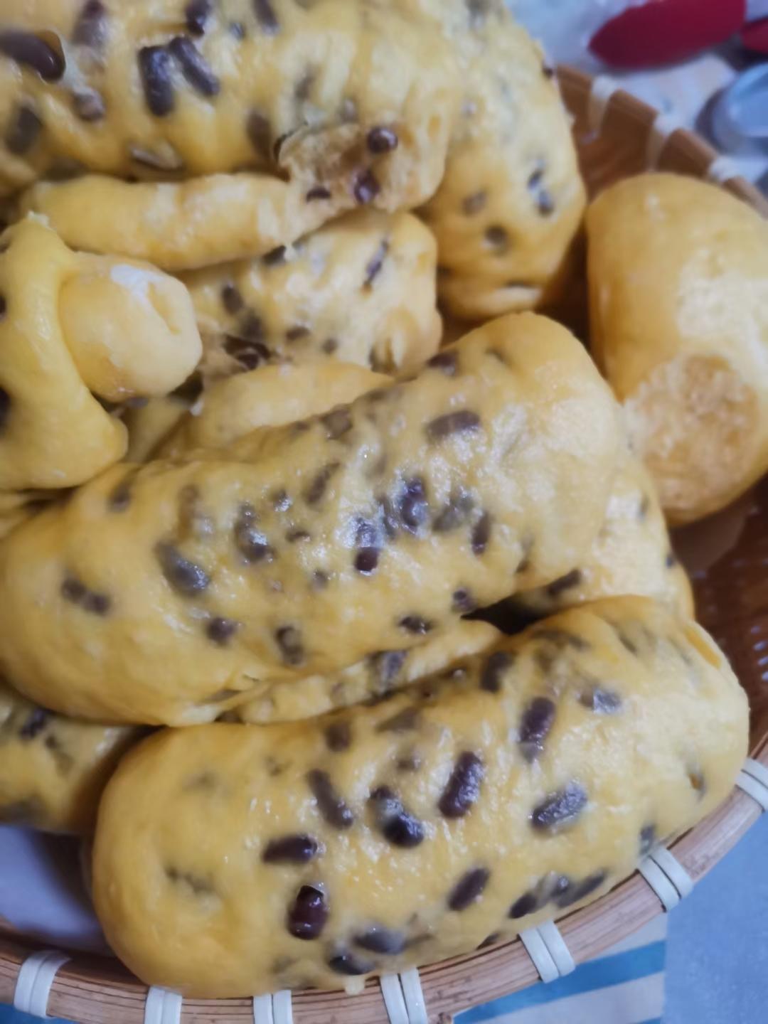 美味南瓜红豆卷，好看又好吃