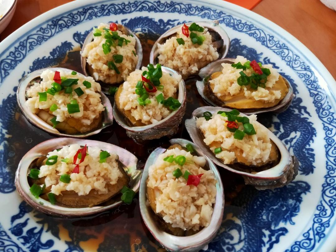 蒜蓉粉丝蒸鲍鱼