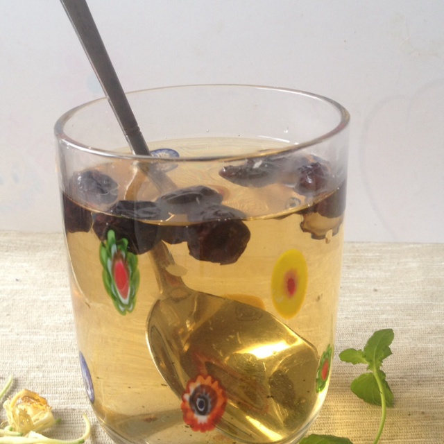 布丁mon做的烤焦枣,炒焦枣和藜麦焦枣茶