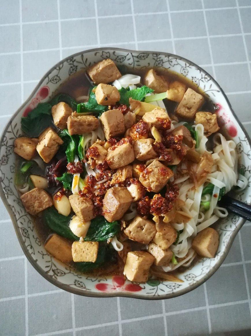 喝水都上膘做的豆腐面