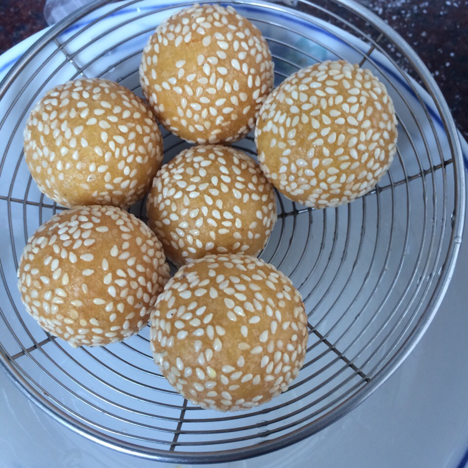 黄金球之一（南瓜芝麻球）