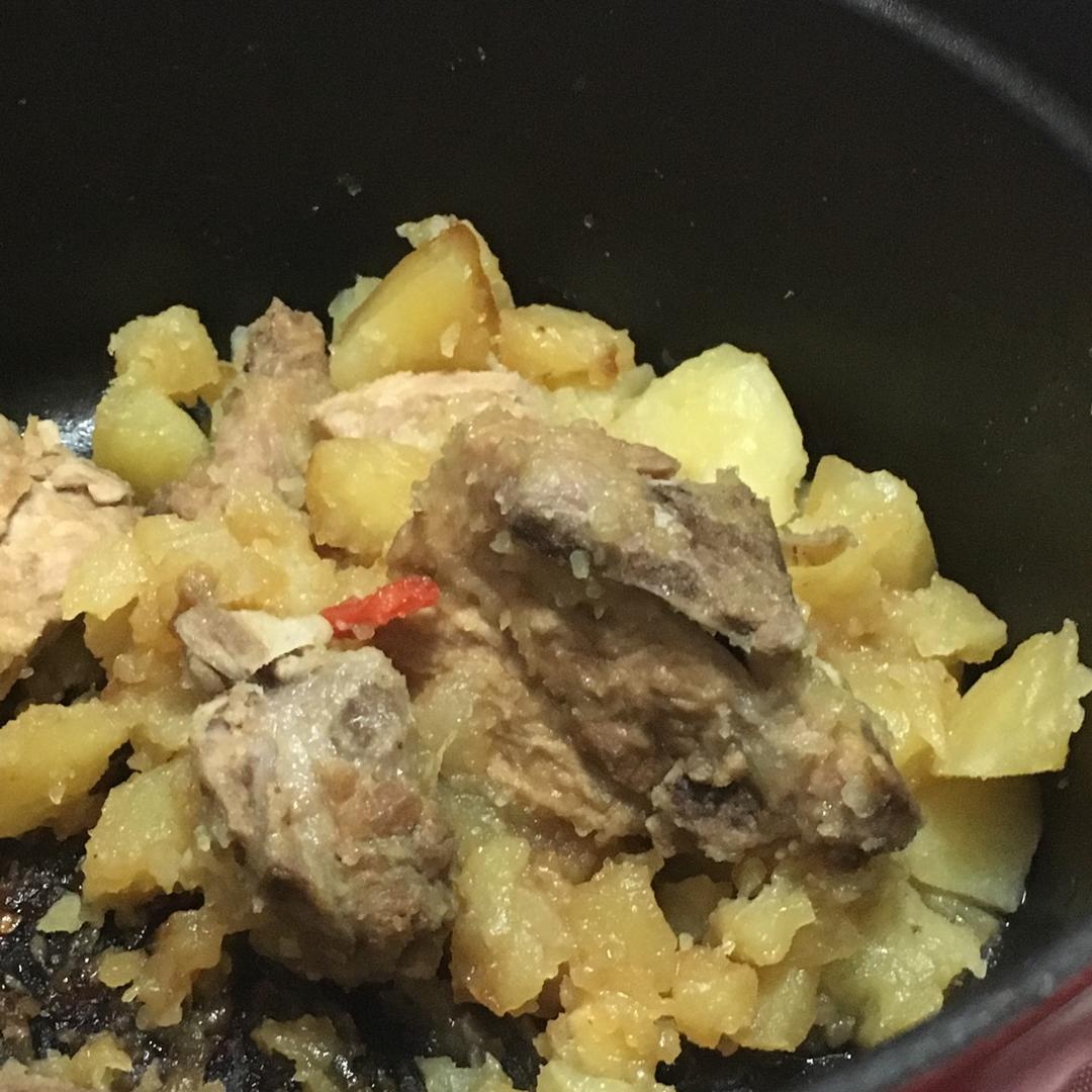 土豆炖肉--Staub珐琅铸铁锅