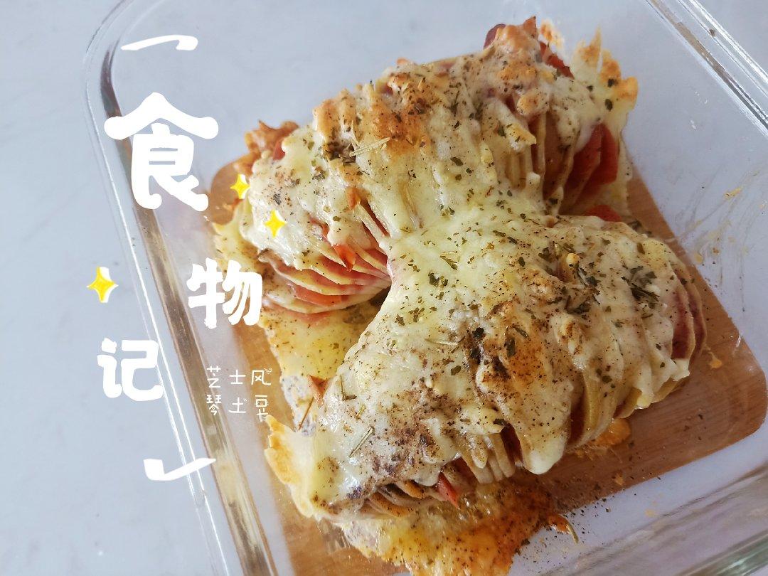 芝士烤手风琴马铃薯