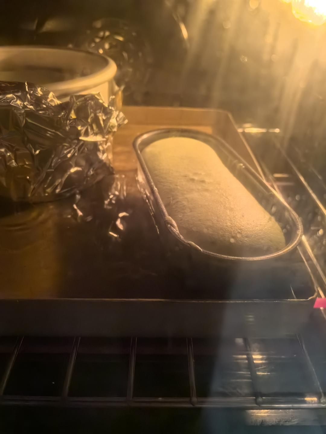 开心果轻乳酪芝士蛋糕！口感细腻！风味独特！