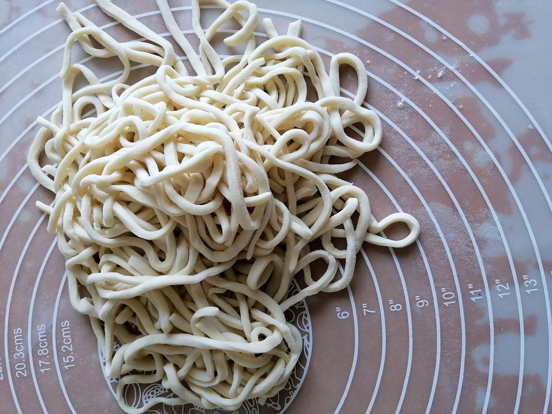 手工擀面条（新手必备）