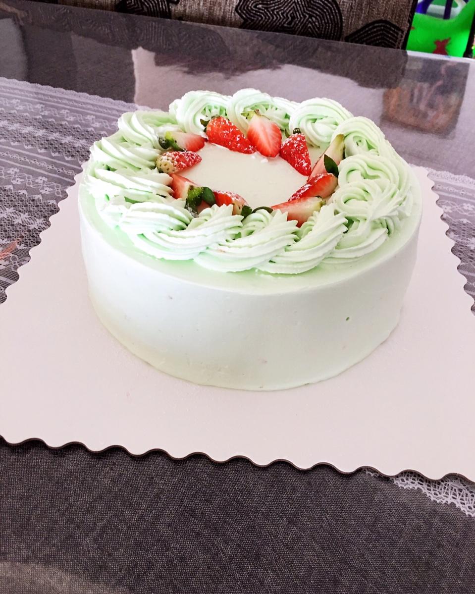 《Tinrry+》草莓奶油蛋糕（8寸配方）