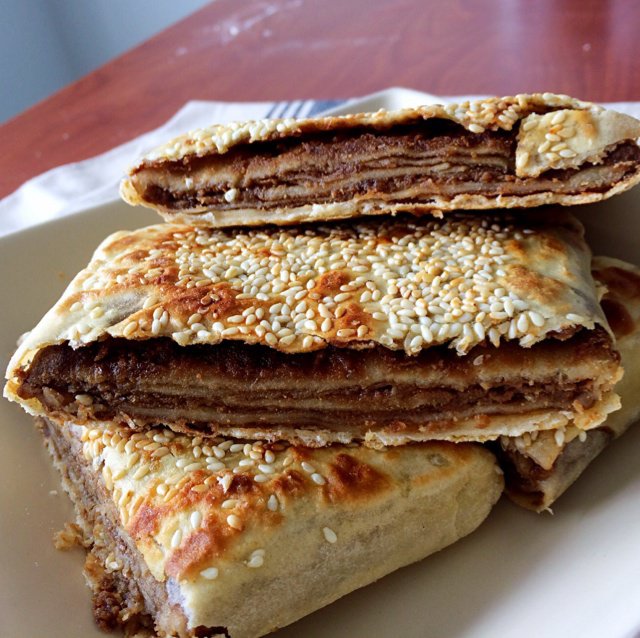 ameliaf做的芝麻酱糖饼