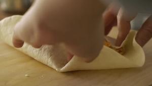 金枪鱼芝士饭卷tortilla【快手融合料理】的做法 步骤6