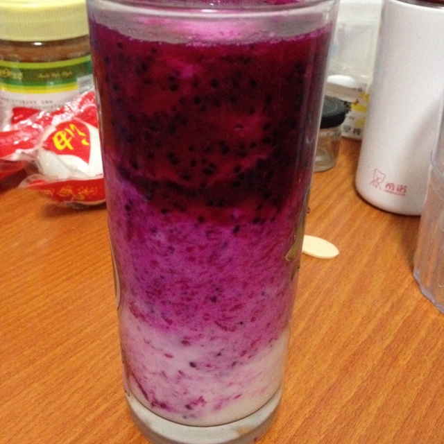 蓝莓酸奶慕斯杯