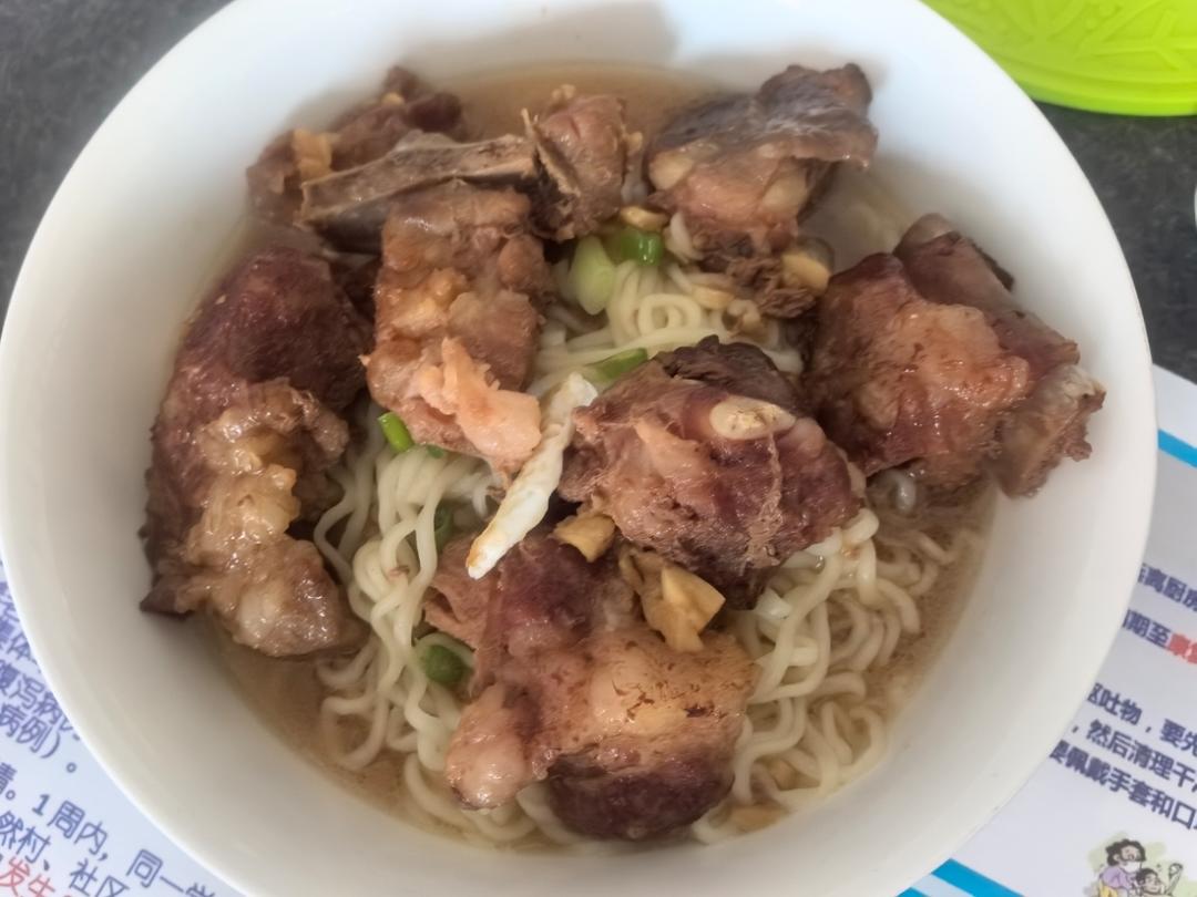 懒人低脂营养超好吃-电饭煲焖排骨
