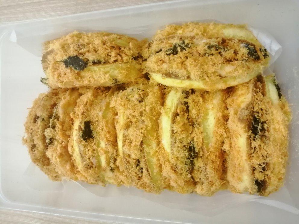 肉松小贝                 完胜鲍师傅