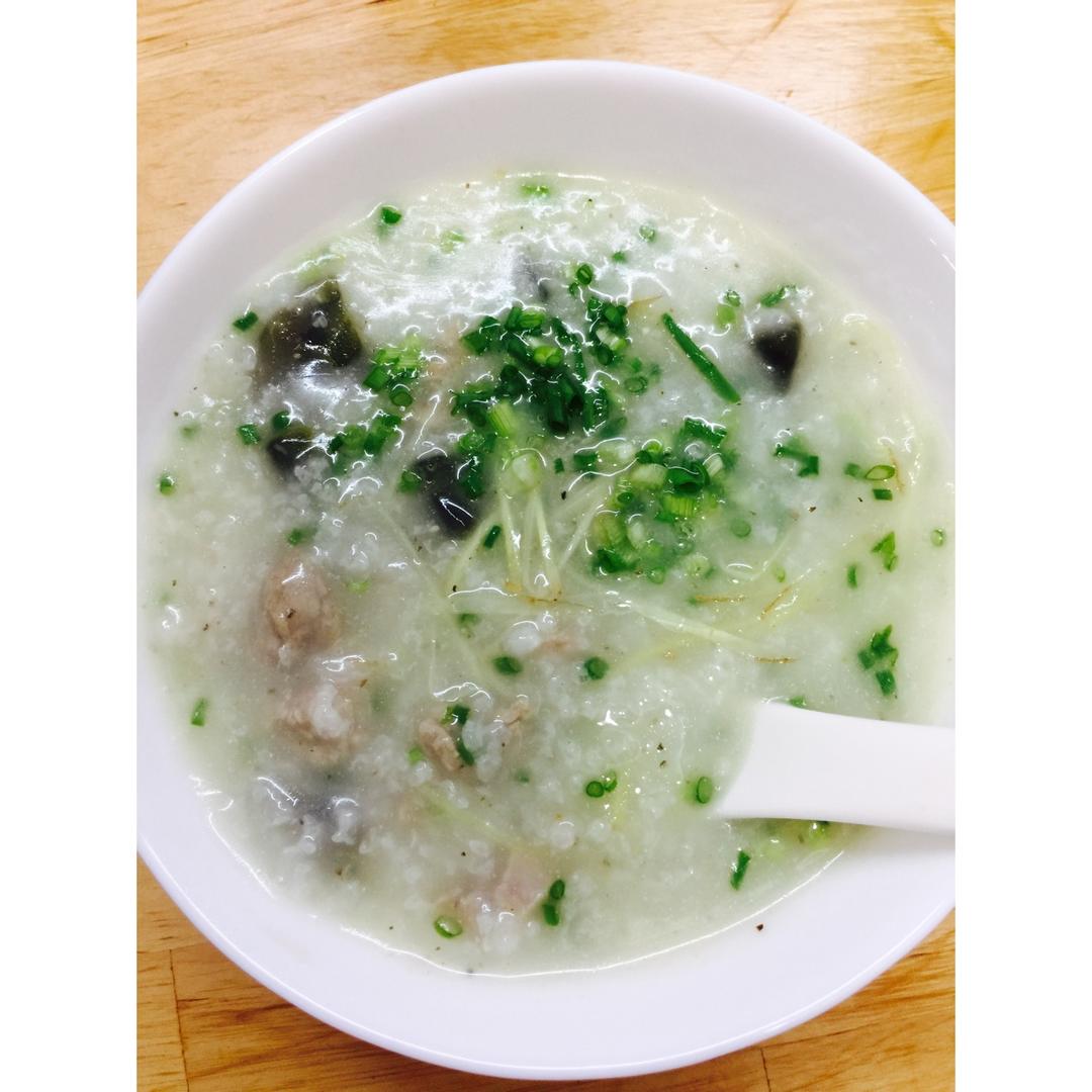 皮蛋瘦肉粥 Pidan & Pork Rice Soup