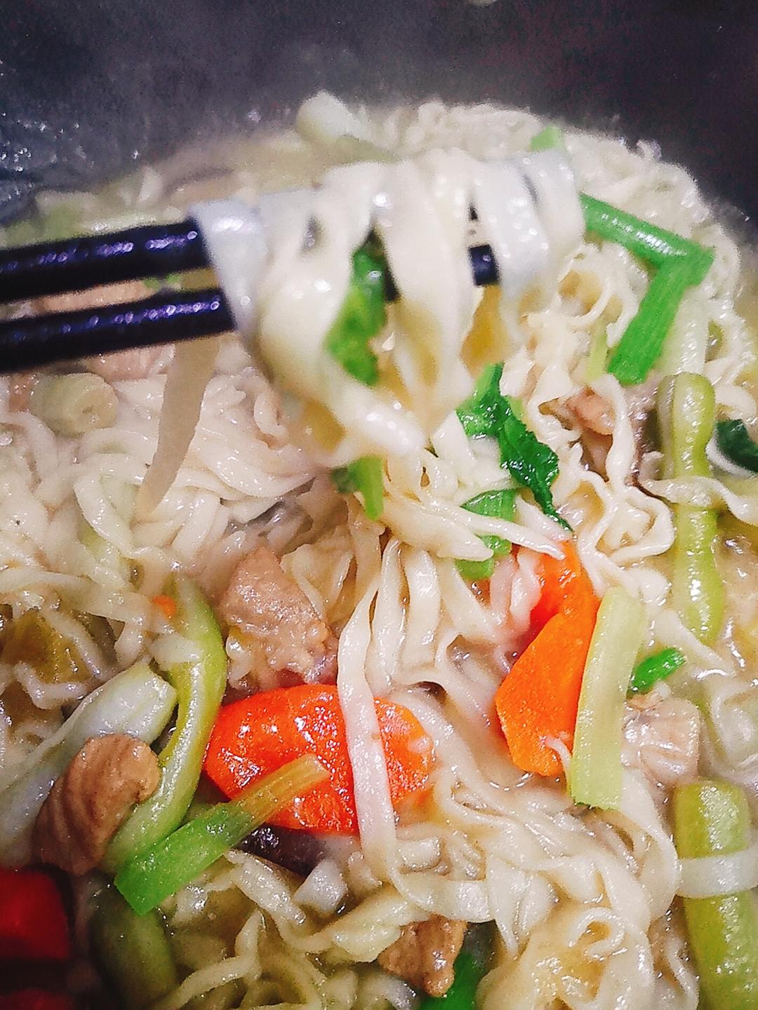 百吃不厌豆角焖面