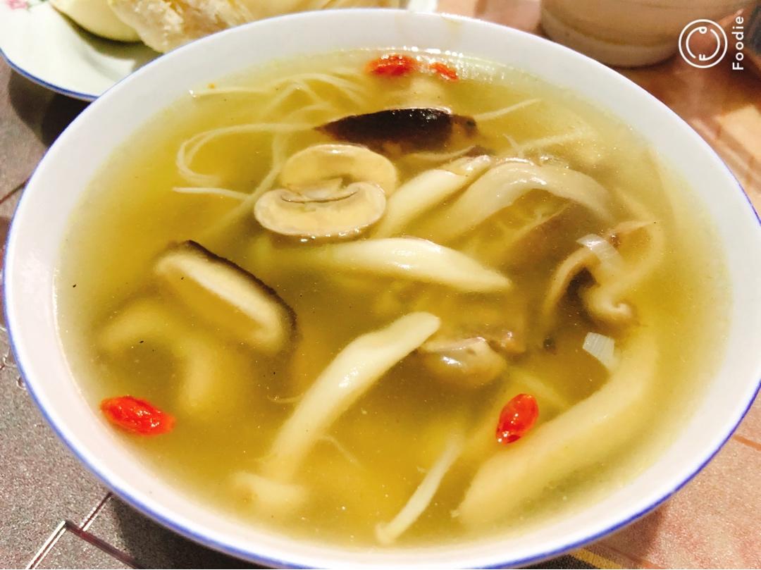 loveweekend做的鲜到起飞的菌菇汤不好喝不要钱