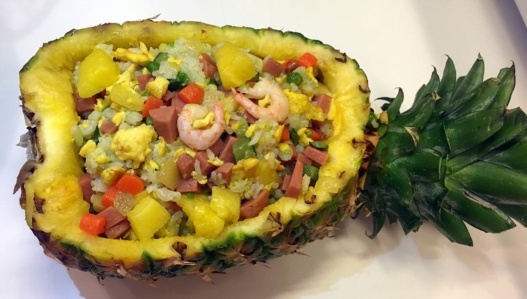 菠萝炒饭的做法