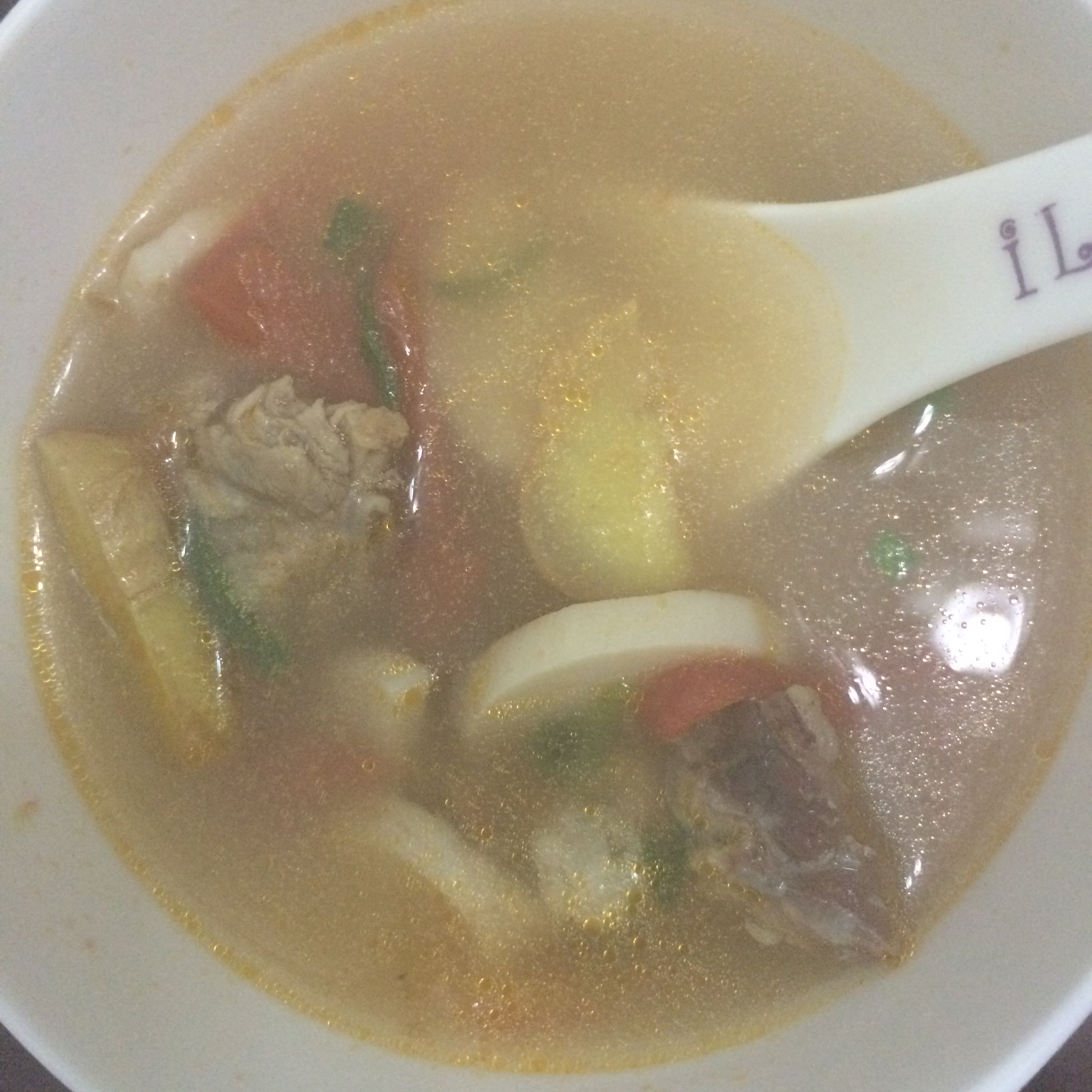 腊排骨炖蘑菇胡萝卜汤