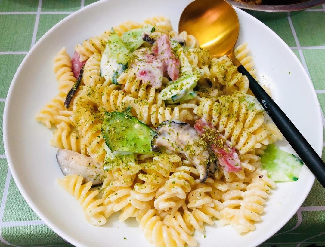 白汁螺丝意粉的做法