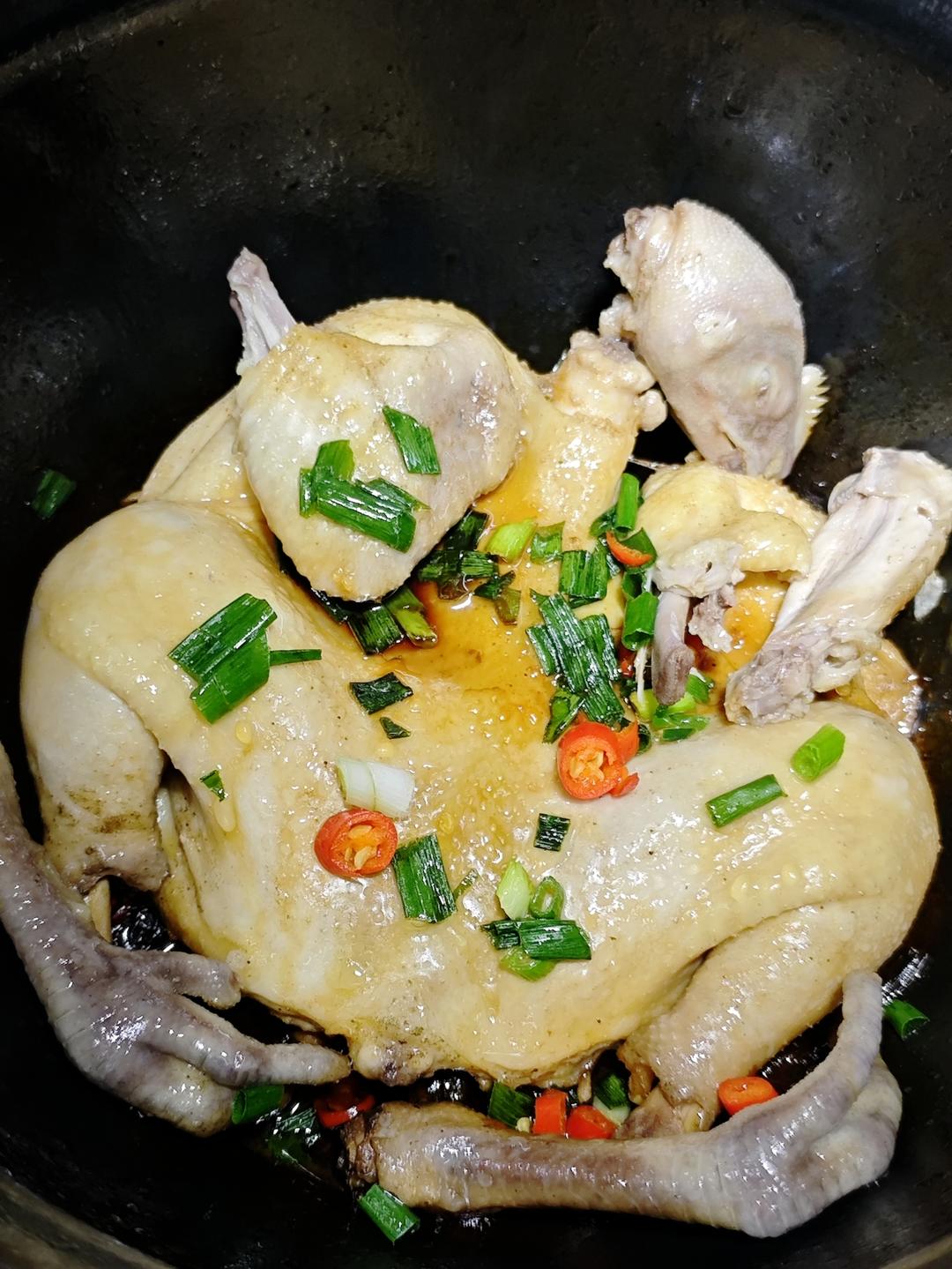 无水葱油鸡【4月北鼎珐琅铸铁锅食谱】