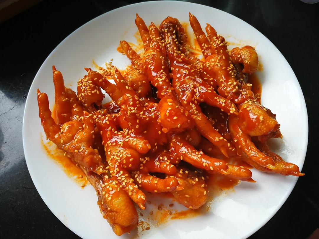 z做的韩式辣酱鸡爪