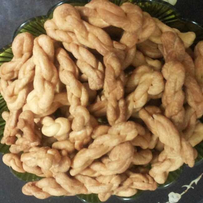 鸡蛋小麻花