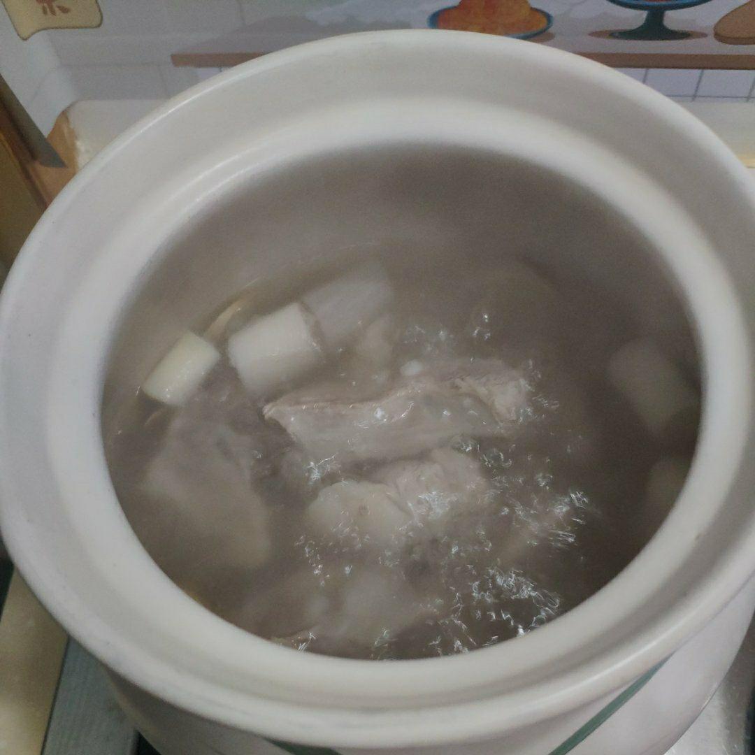 海带排骨汤