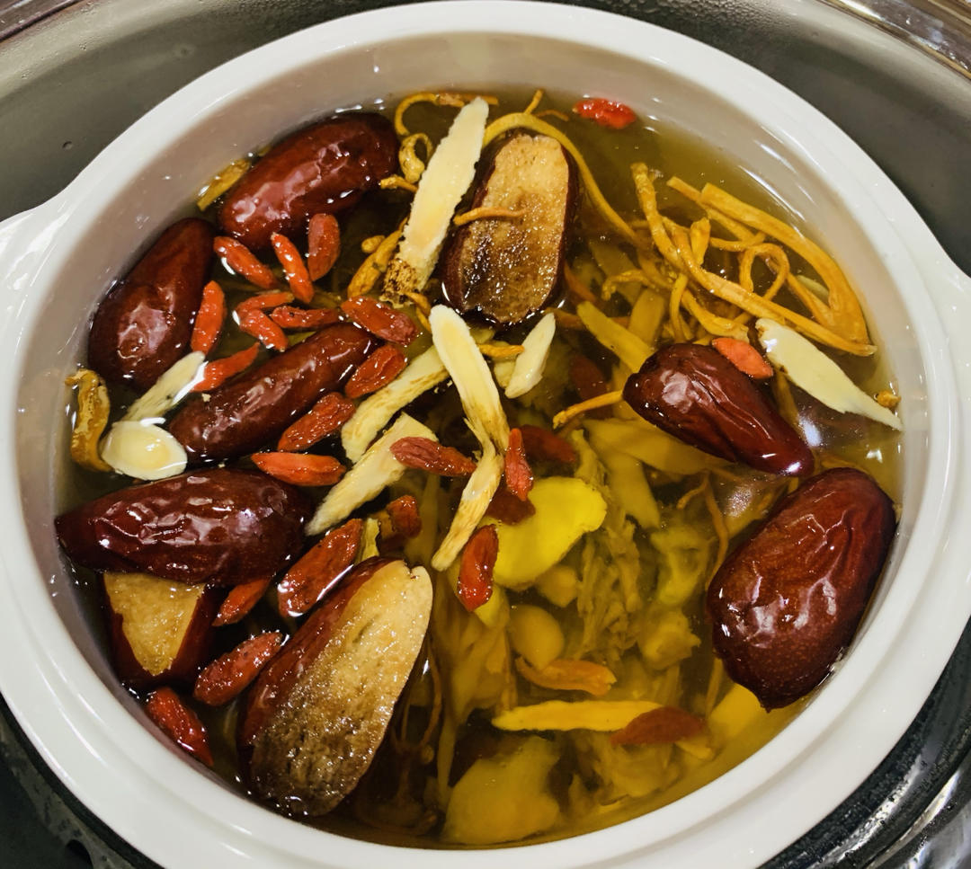 虫草花炖鸡汤