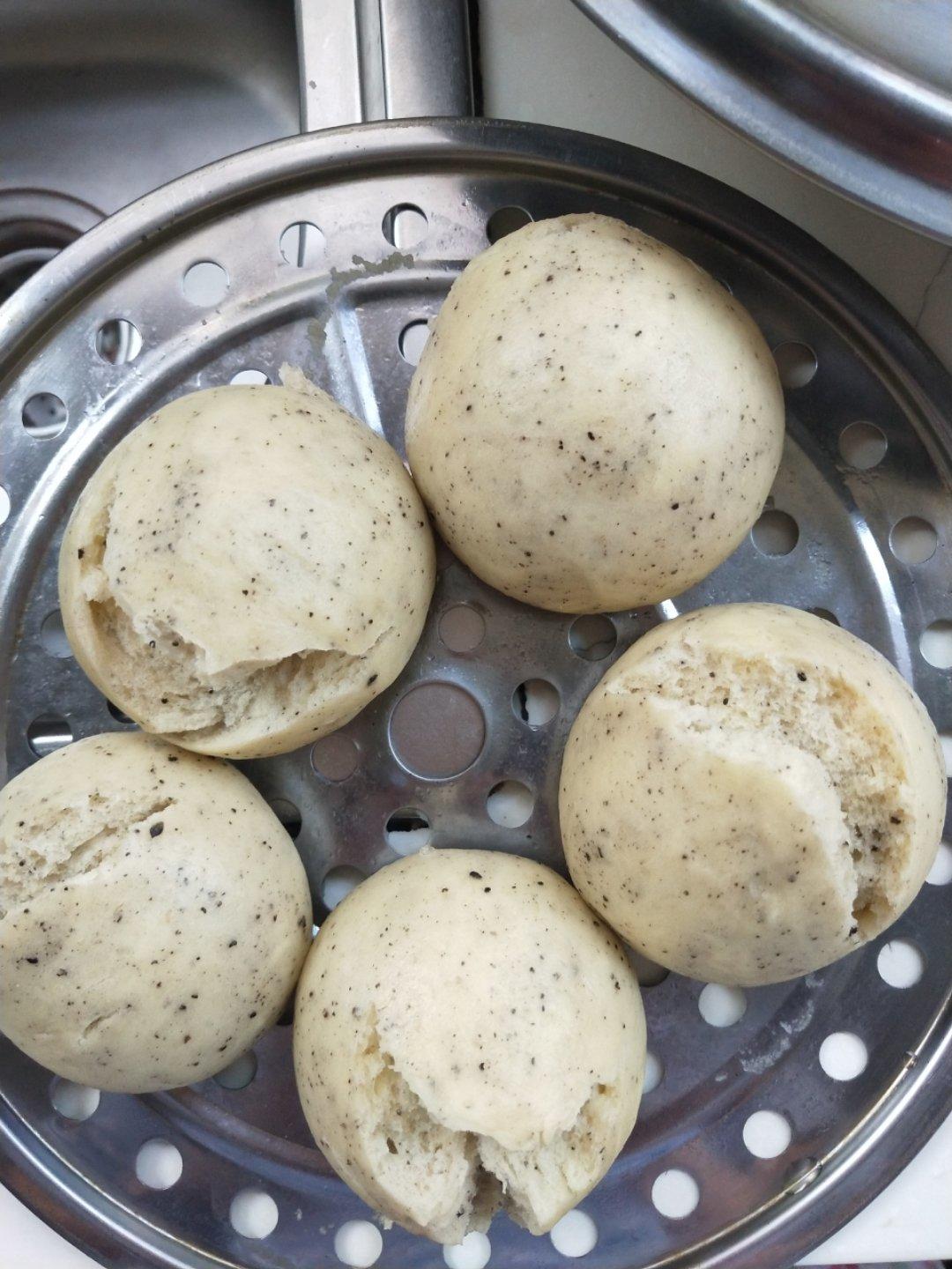 奶香黑芝麻馒头