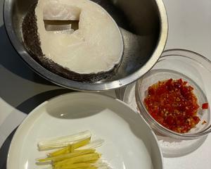 剁椒豆豉蒸鳕鱼的做法 步骤1