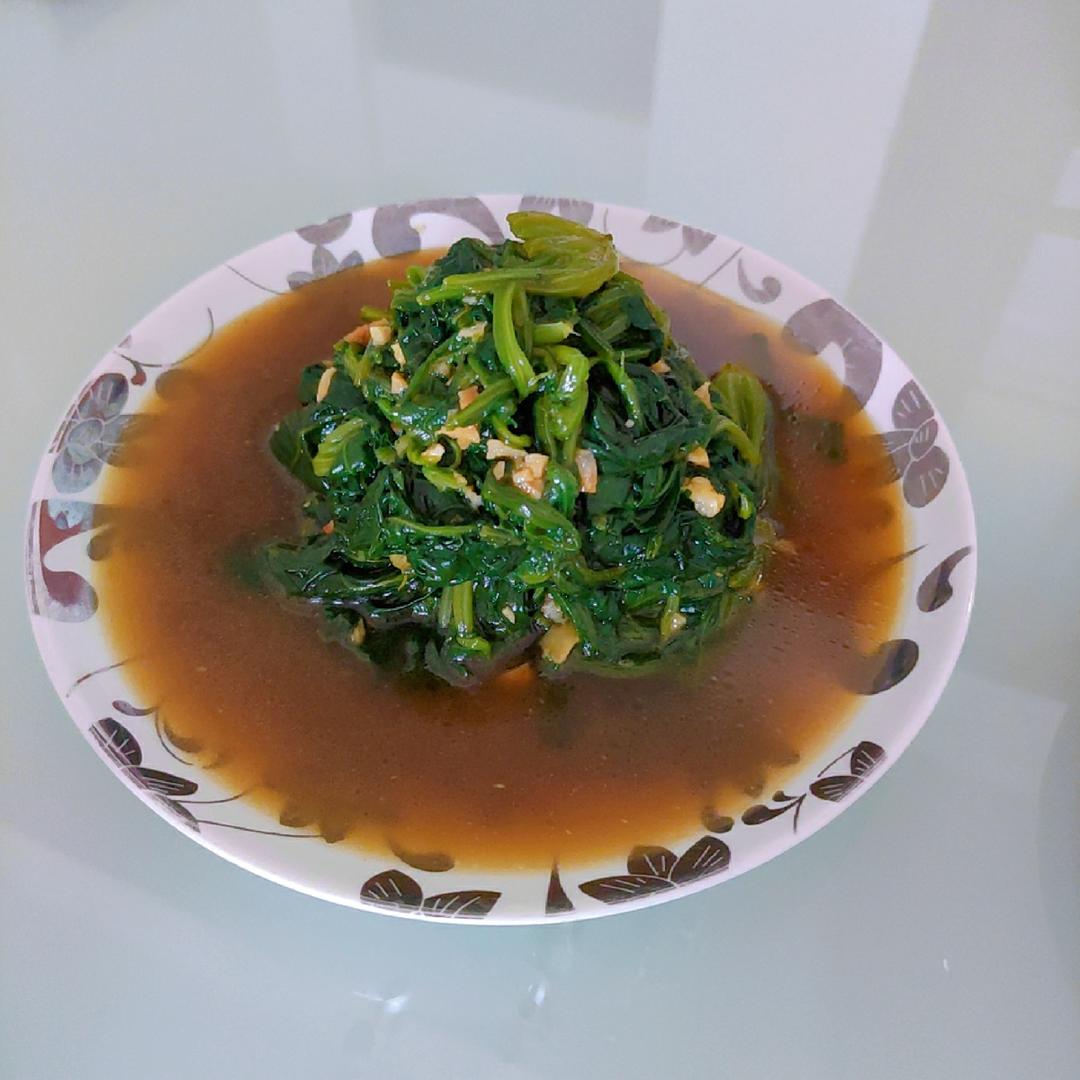凉拌菠菜